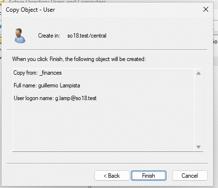 Copia d'un usuari plantilla a un usuari per ser utilitzat.